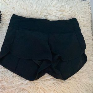 lululemon 2.5 speed up shorts